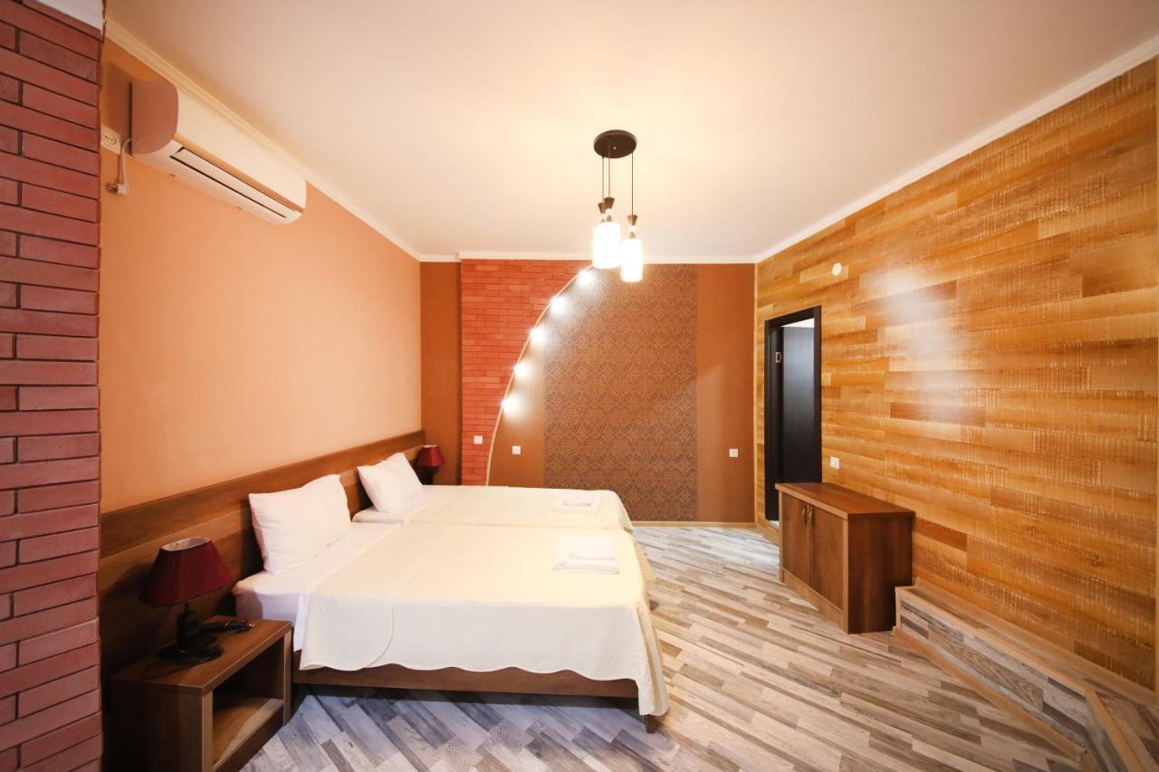 Hotel Tamari Kutaisi Dış mekan fotoğraf
