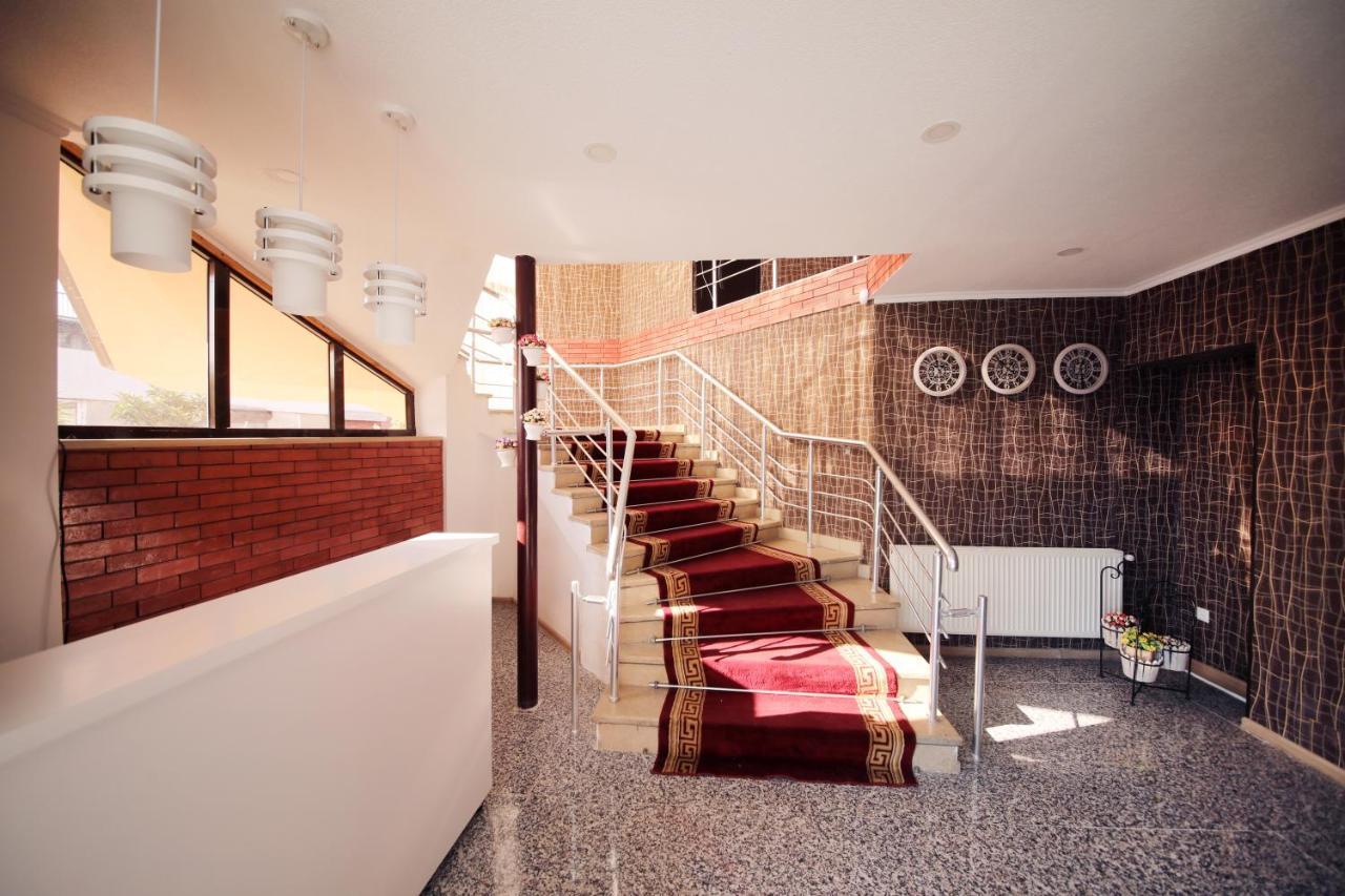Hotel Tamari Kutaisi Dış mekan fotoğraf
