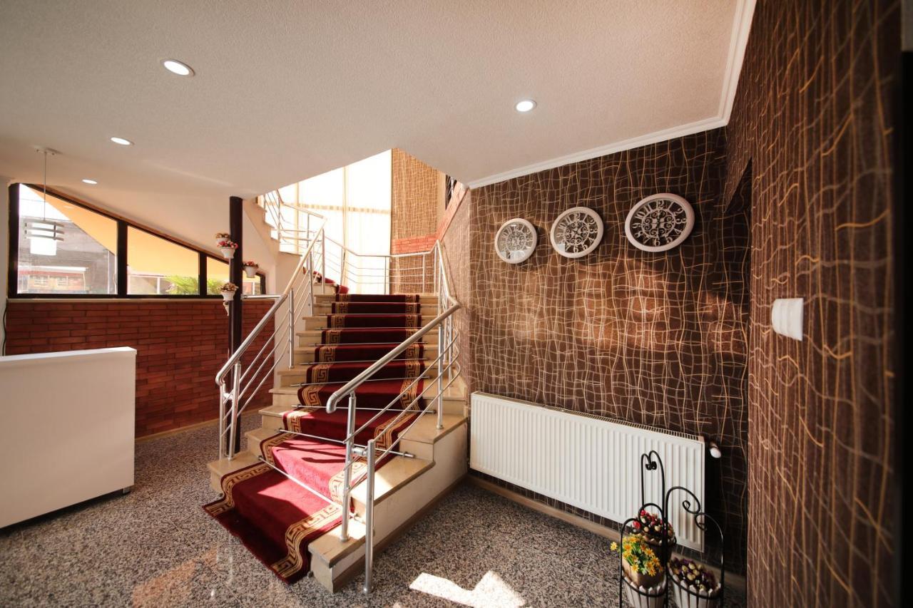 Hotel Tamari Kutaisi Dış mekan fotoğraf